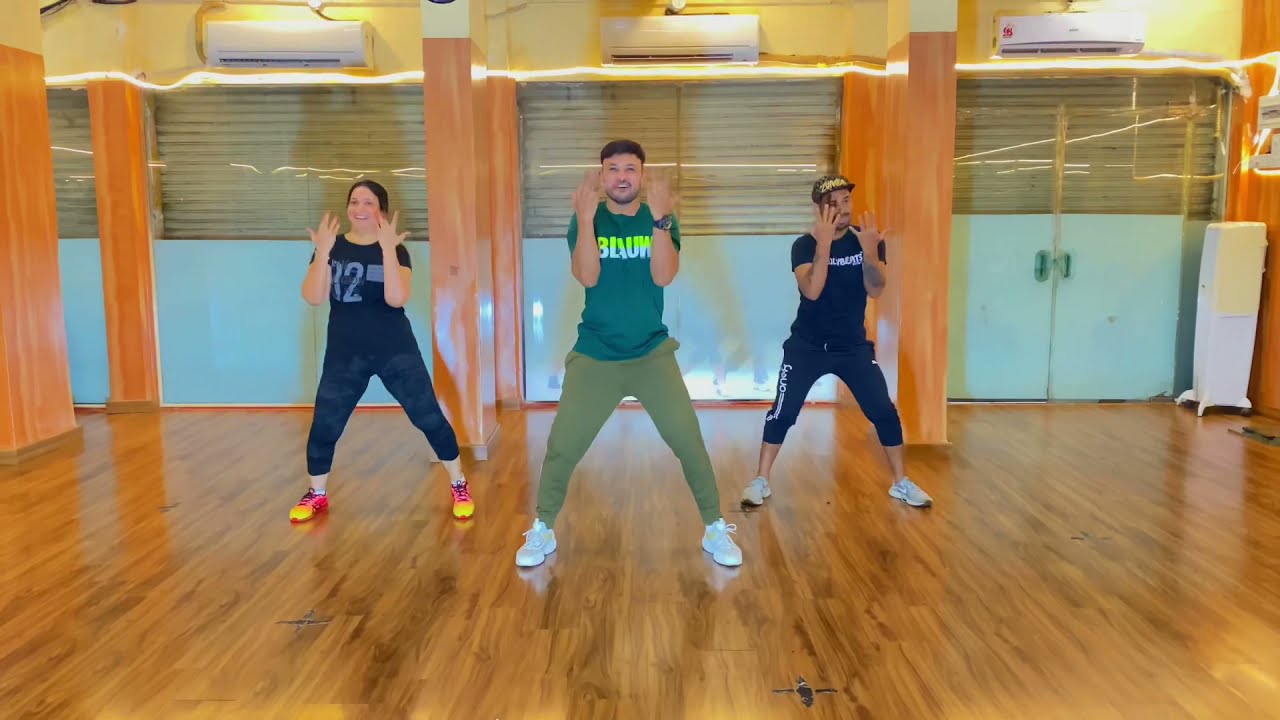 ZUMBA WORKOUT / AAP KE AA JANE SE BY SURESH FITNESS NEW MUMBAI