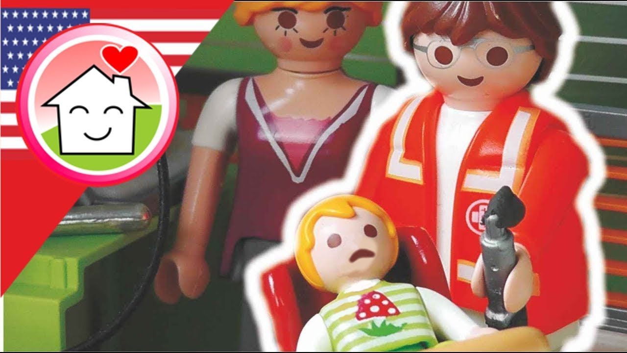 Playmobil video Paul Gets Hurt - The Hauser Family - Playmobil hospital