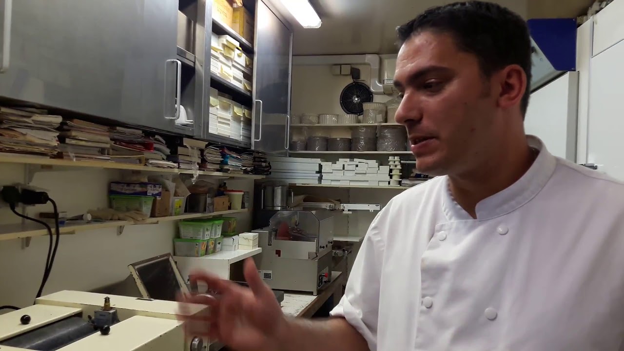 Le pâtissier Vincent Coignac nous livre sa recette du massepain de Saint-Léonard-de-Noblat