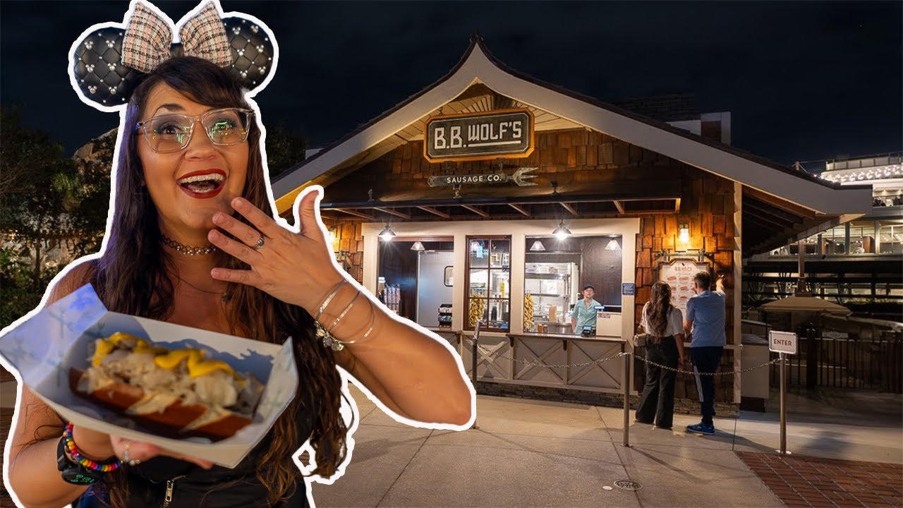 Disney Springs BEST Snack 🌭 BB Wolf's food review