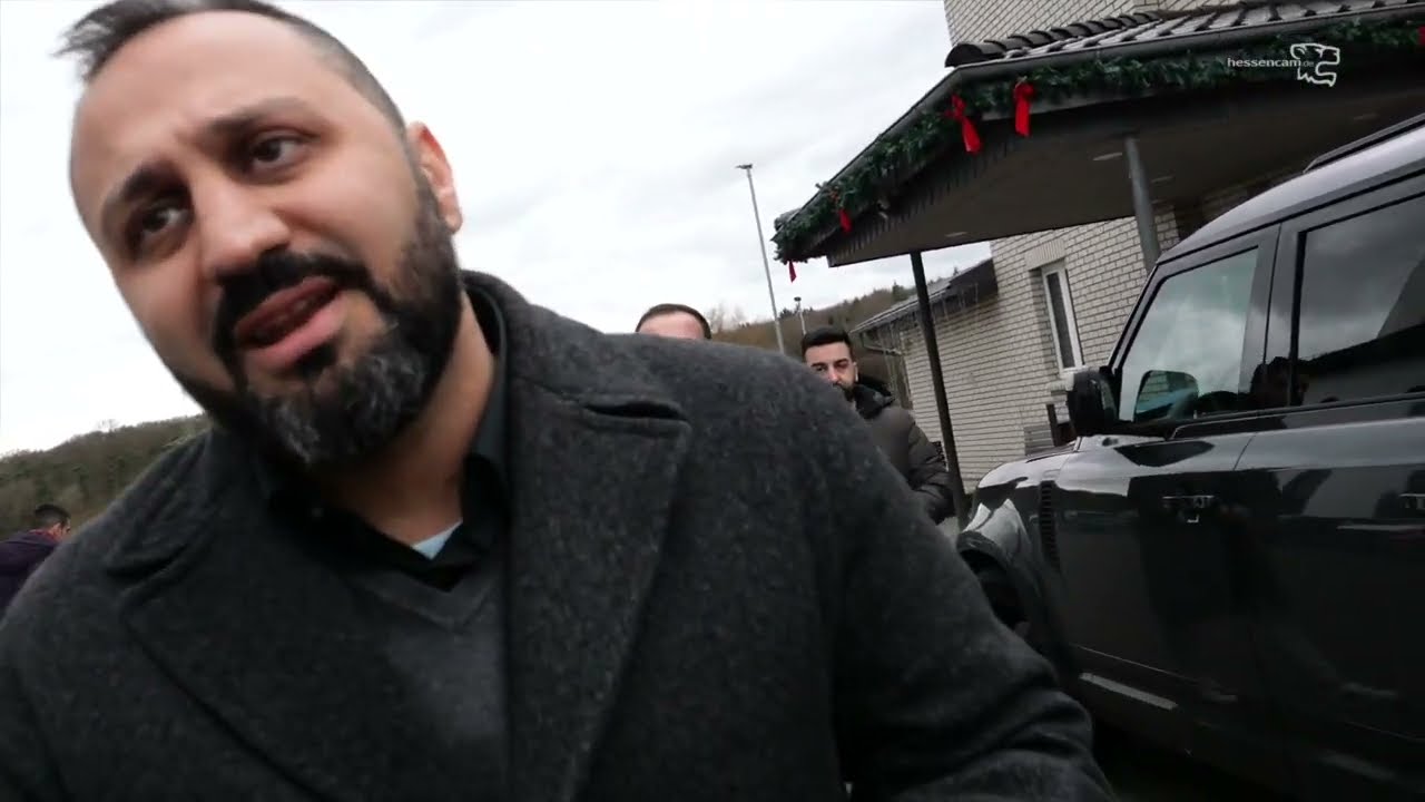 Extreme Nationalisten in den Räumen der aramäischen Gemeinde