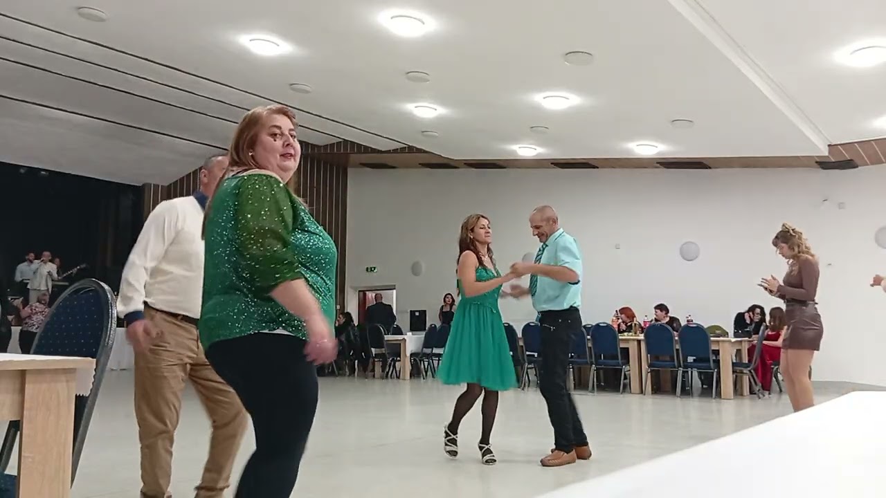 Zábava. Plesivec    2025.11.14.    6