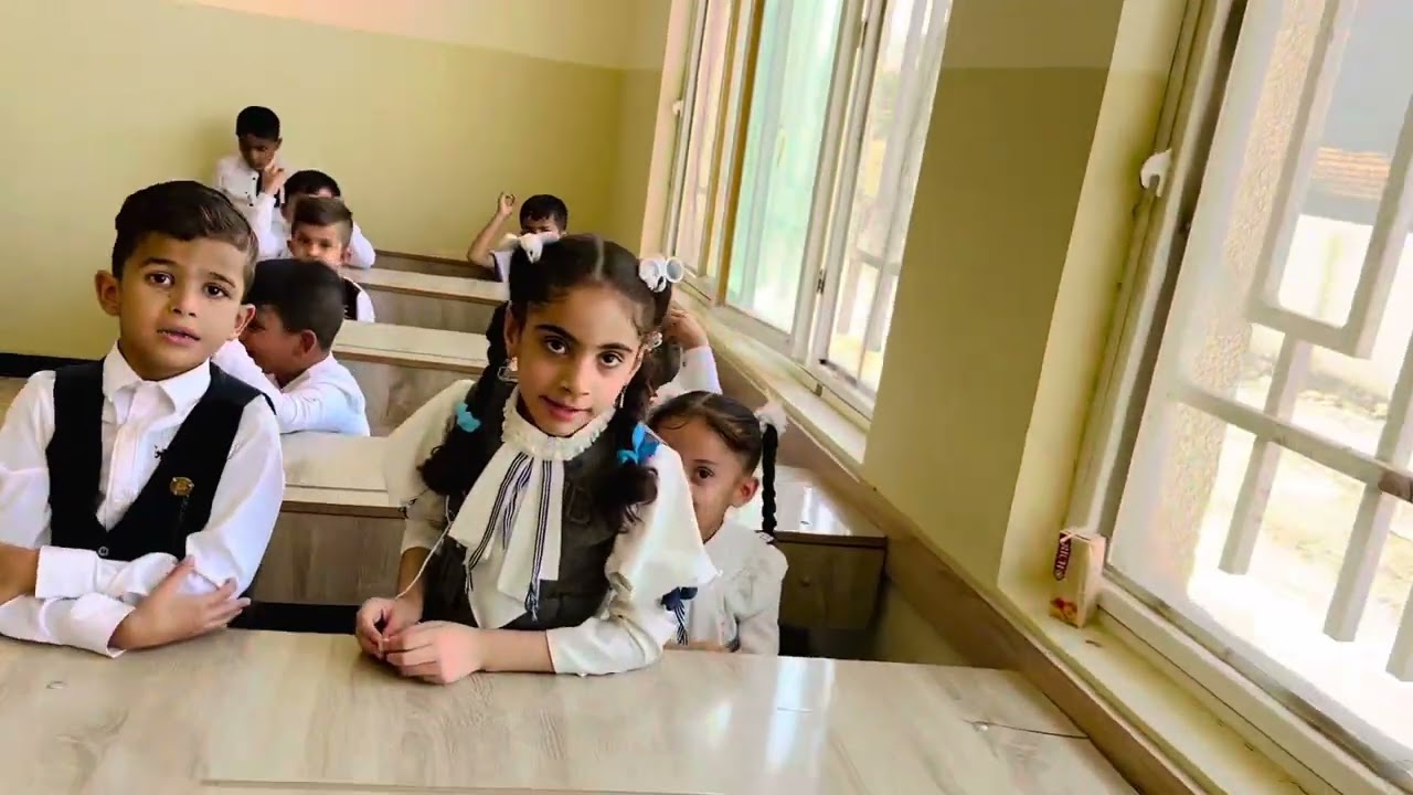 الاحرف الانكليزيه  اول 10 احرف صوتياً ( مدرسة الرواسي )