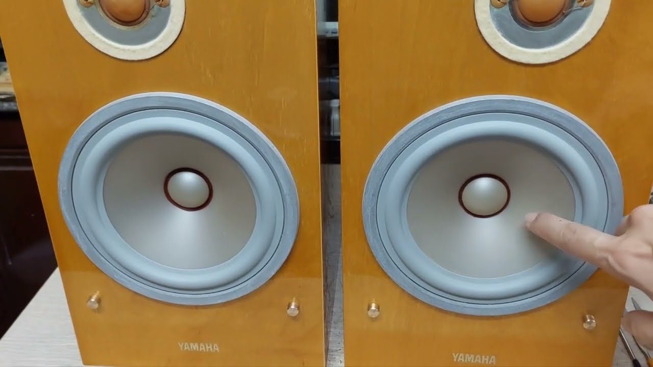 Phục hồi đôi loa 35 tuổi Yamaha NS1