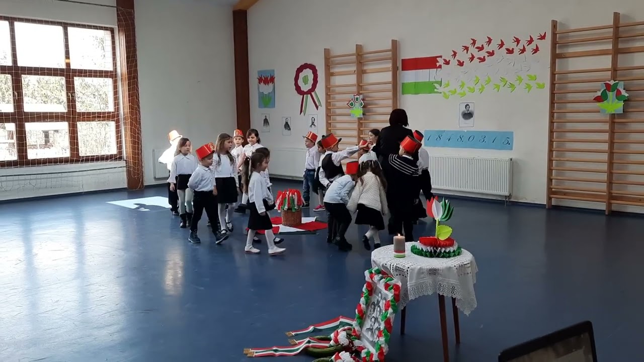 Szuhogyi Nyitnikék Óvoda Március 15-i műsor.