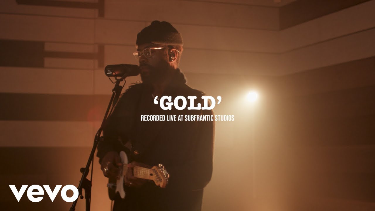 Jake Isaac - Gold (Live at Subfrantic) (Official Video)