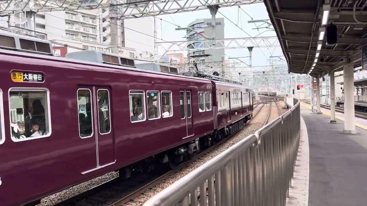 【リニューアル車】阪急5128F 十三駅発車