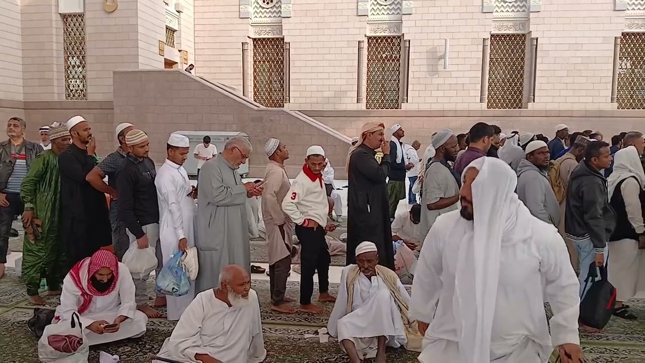 Safka Loogalo Masjidkii Hore Ee Xaramka Madiina
