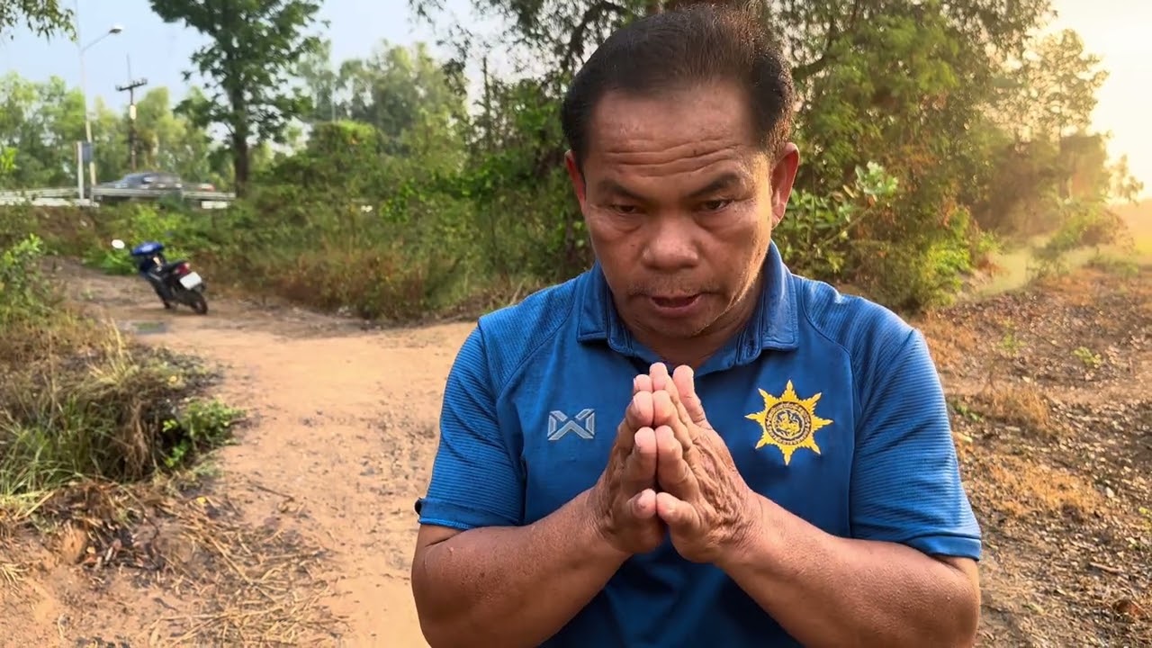 รถเกือบตกลงคลอง เกือบขึ้นไม่ได้