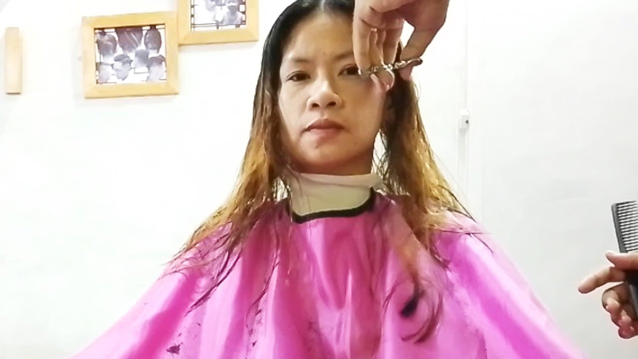 Surprise haircut for Anna! (exclusive)