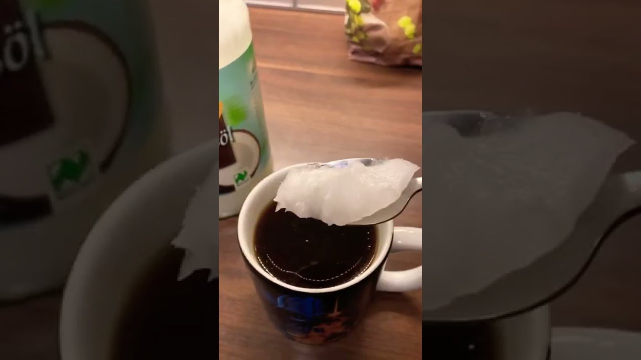 Kokos&ouml;l in Kaffee