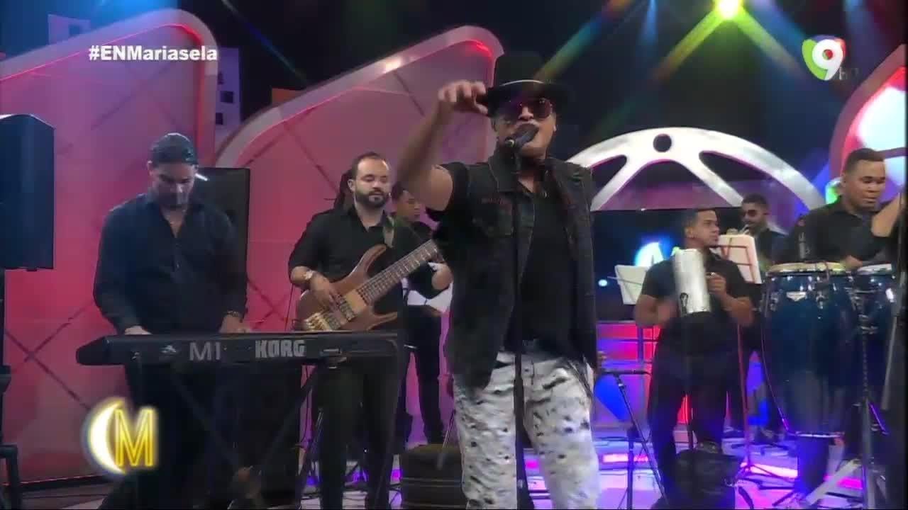 Presentación de Elvis Crespo en Esta Noche Mariasela (2/3)