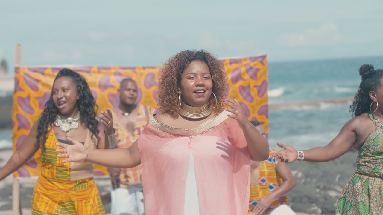 FANJA MALOYA - Princess Maronnèr ( Clip Officiel)