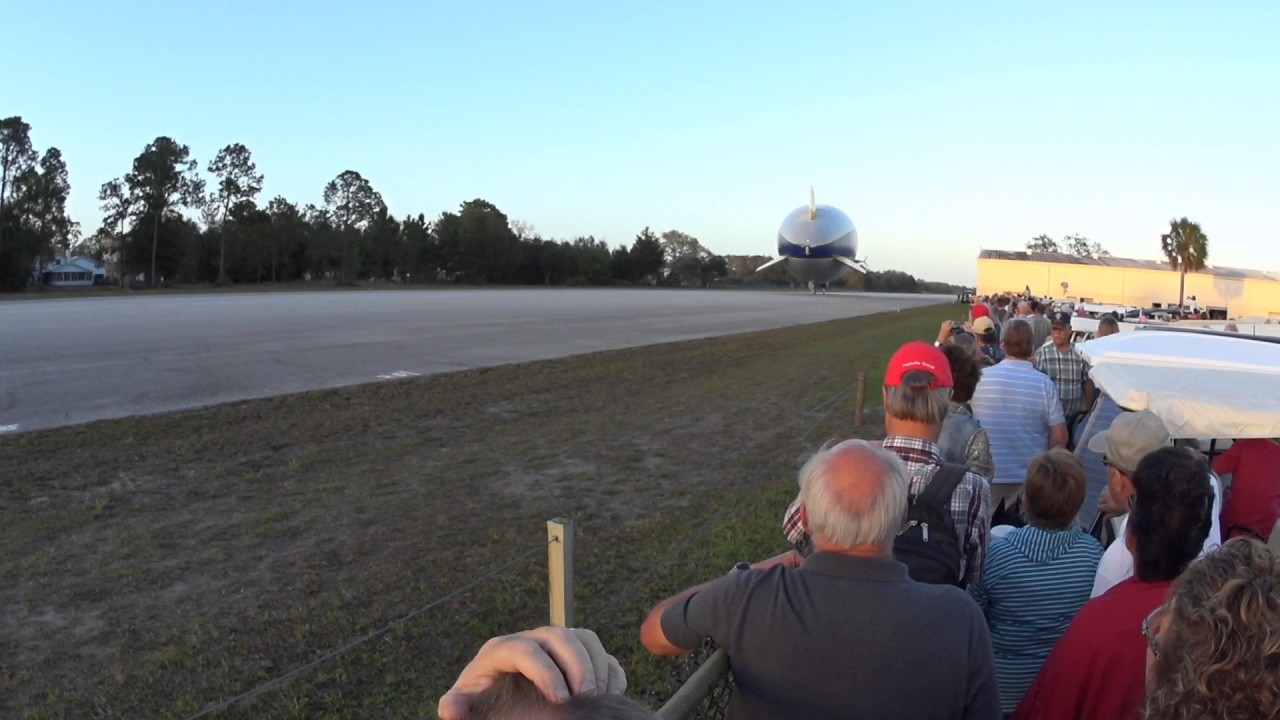 Goodyear Blimp visits Spruce Creek Fly In 7FL6 Feb.24, 2017
