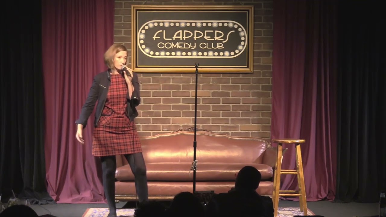 Flappers Comedy Club Main Stage, Burbank 11-2-22