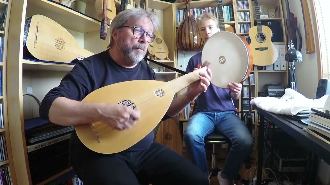 Des oge mais quér' éu trobar - Petter Dyndahl, lute & Iver Graabræk-Dyndahl, percussion