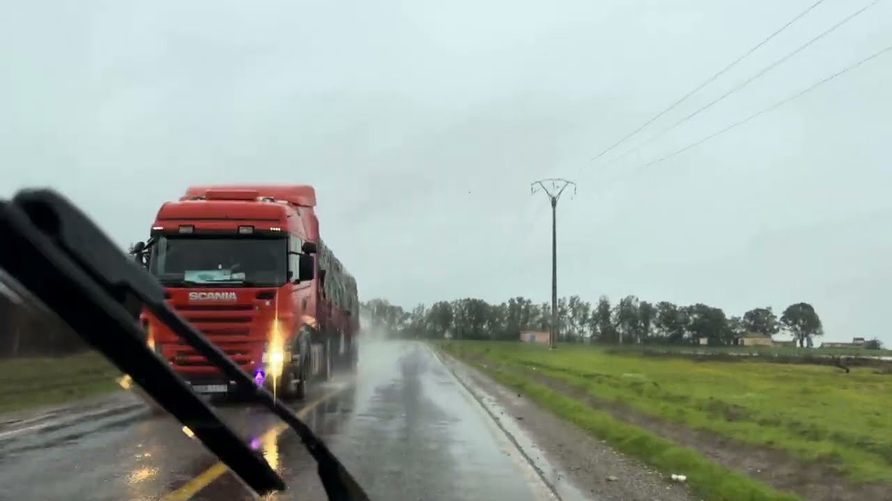 طريق تيفلت إلى المعازيز تحت أمطار غزيرة 🌧️ | رحلة شتوية عبر حوض الران بين الغمام #youtube #travel 