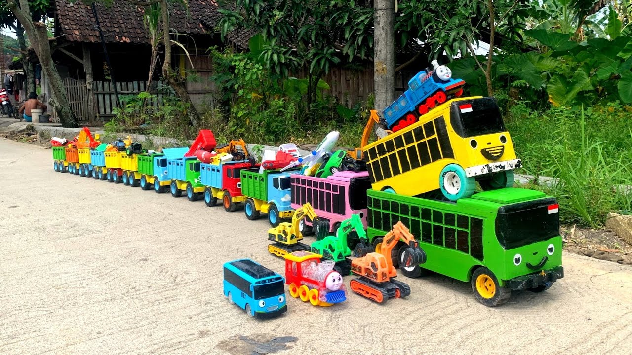 Mantap !! Mobil Truk Tronton Panjang Bongkar Mainan Mobil Mobilan Truk Molen, Mobil Balap, Excavator