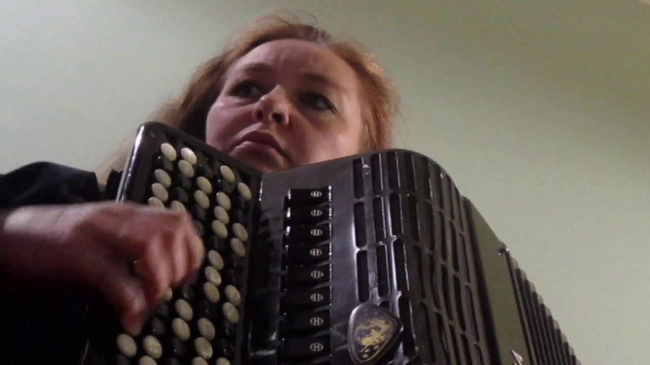 El pueblo unido - Sergio Ortega Natalya Chesnova fisarmonica accordion