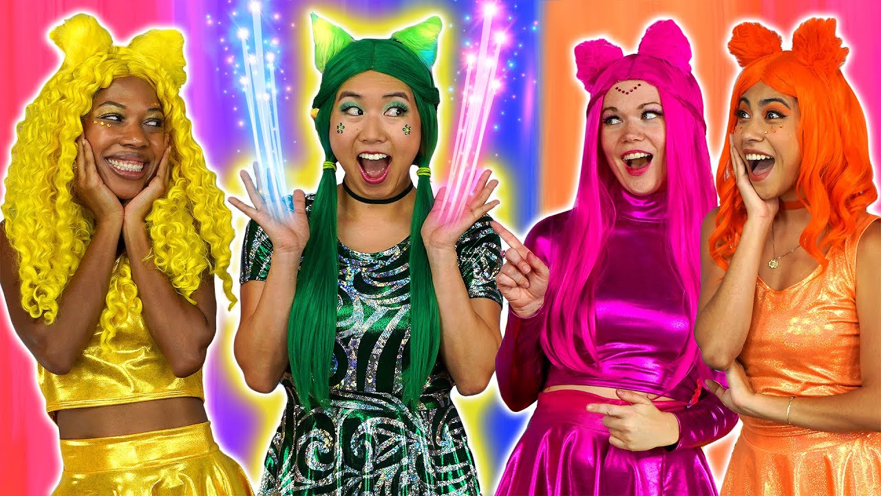A NEW GREEN SUPER POP, TIME FOR A POP PARTY? Totally TV Originals