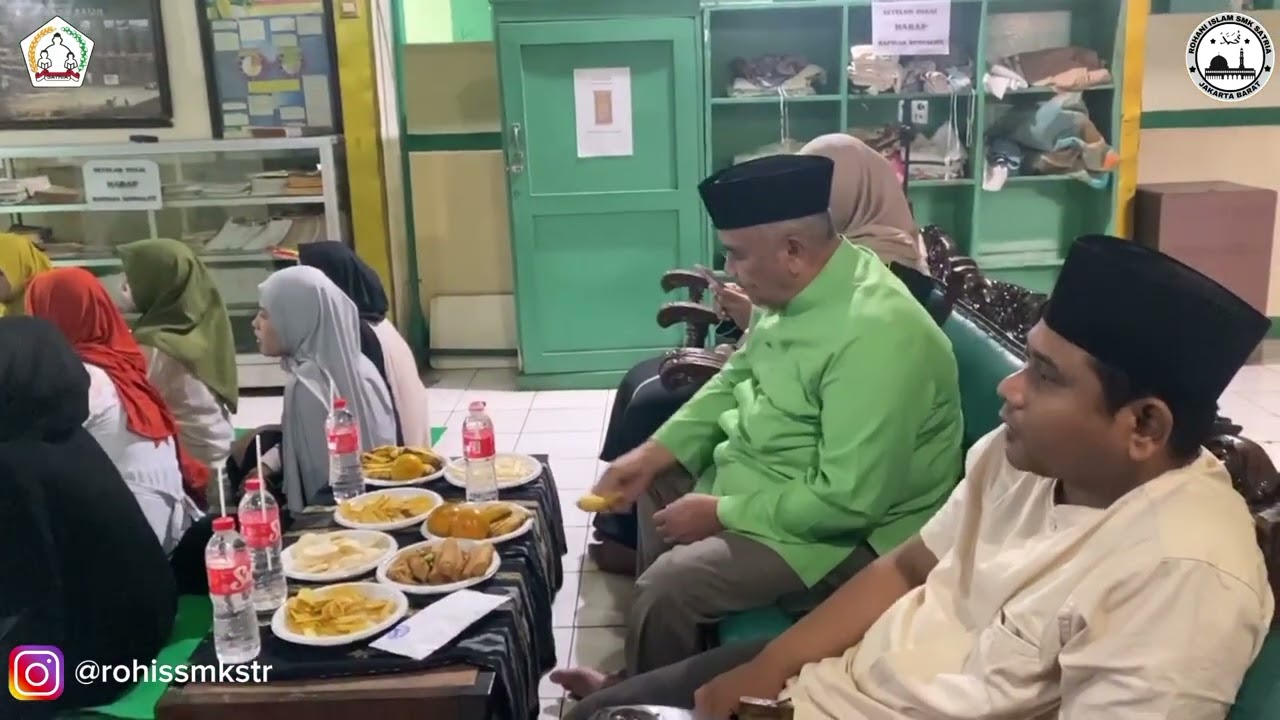 Kegiatan tawaqufan rohis SMK Satria 