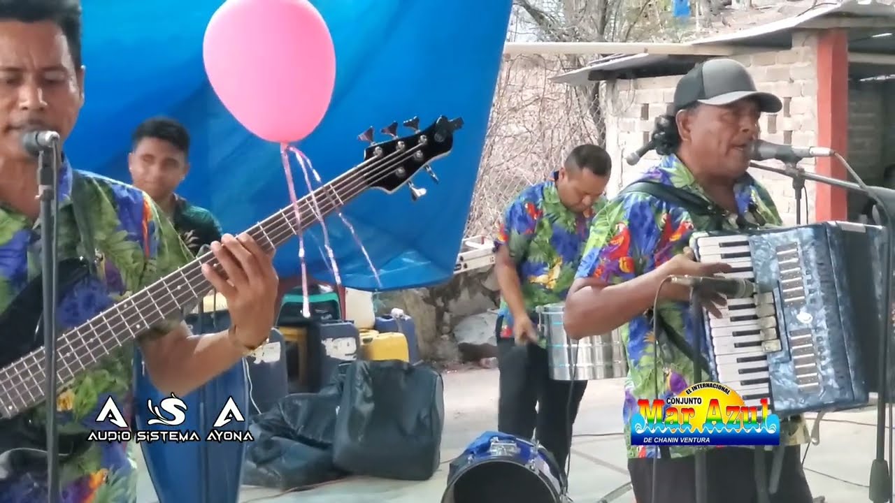 Como baila la gente bonita del cascalote. con el Mar azul de Chanin Ventura en tierra caliente