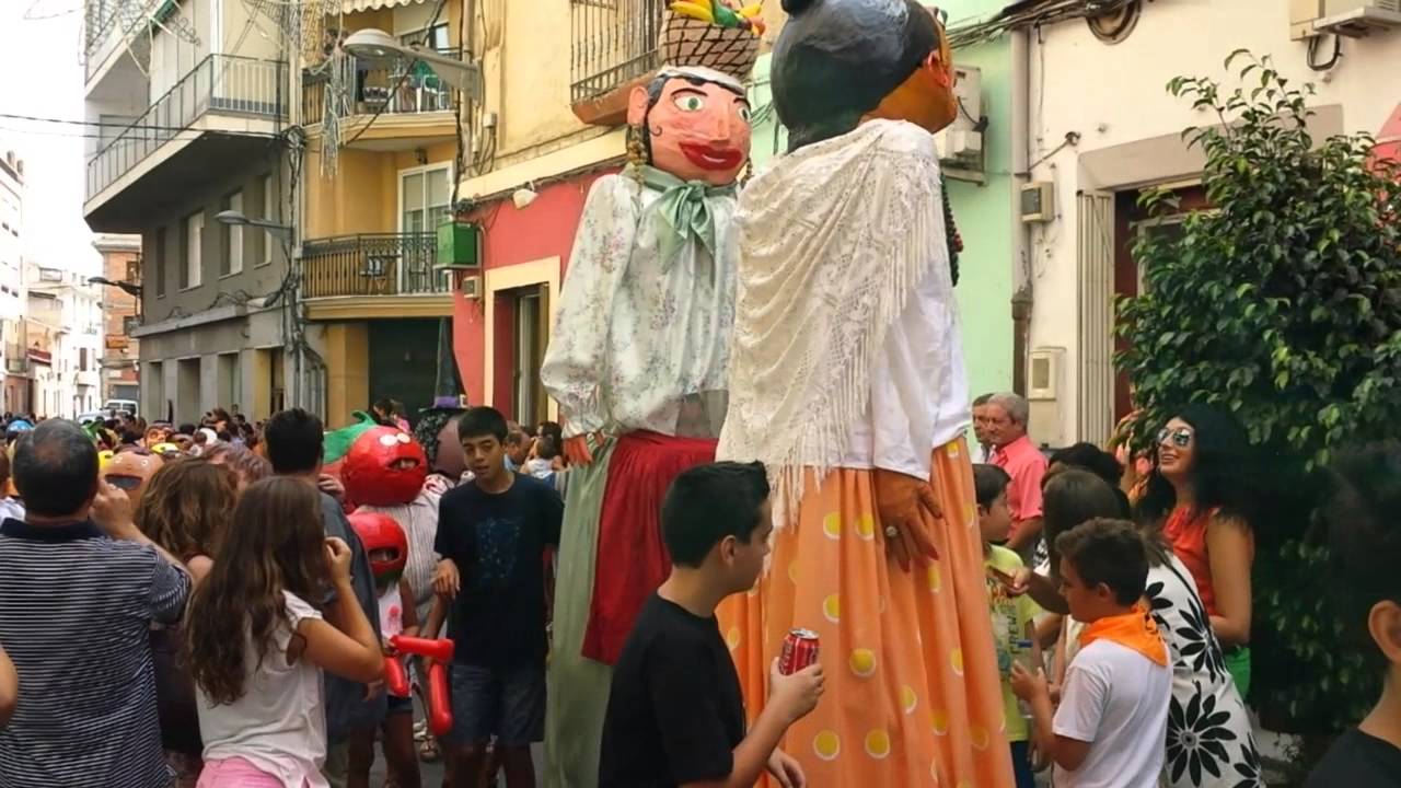 Radio Abarán - Desfile gigantes y cabezudos 2014