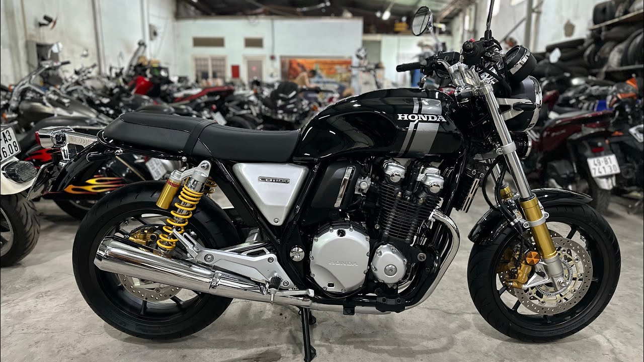 [ ĐÃ BÁN ] Honda CB1100 RS ABS 2018 siêu lướt 981km biển Sài Gòn HQCN sang tên toàn quốc. 0793643445