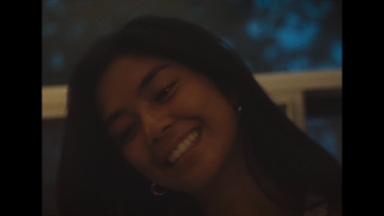 Maria Aragon - sweet and simple (Official Music Video)