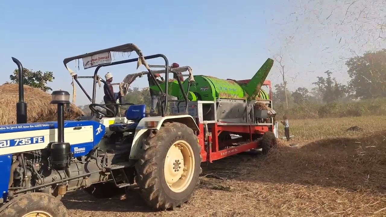 Paddy threshing (Swaraj 735 FE )#farming #paddy #agriculture #paddythresher