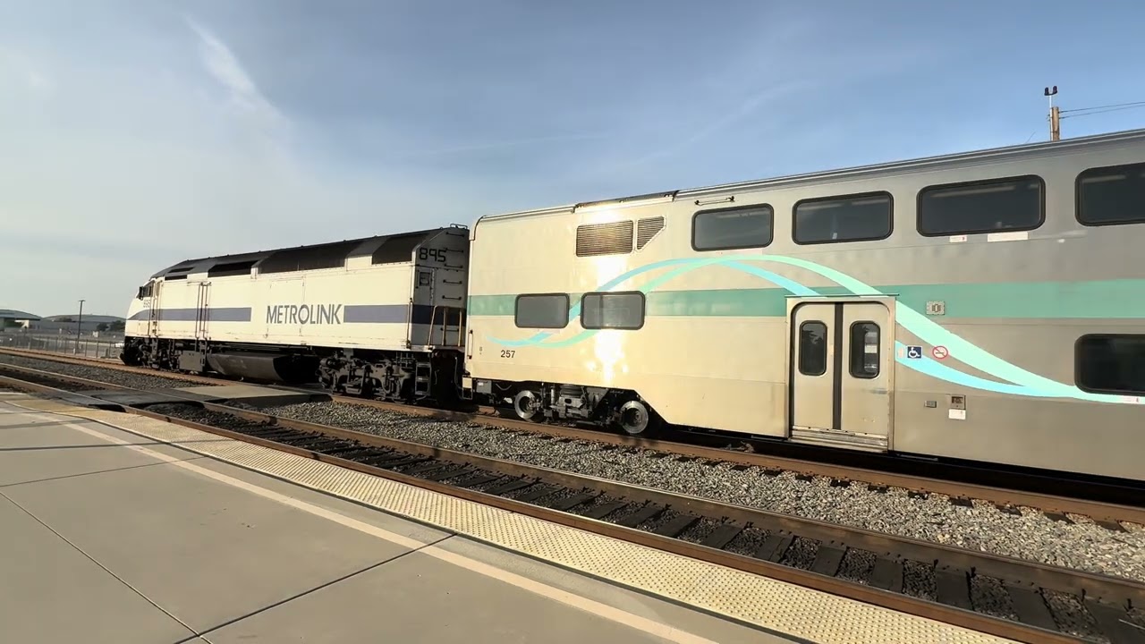 12/22/25 Pre: MP36PH #895 METROLINK M123 LOS ANGELES UNION STATION to CHATSWORTH.