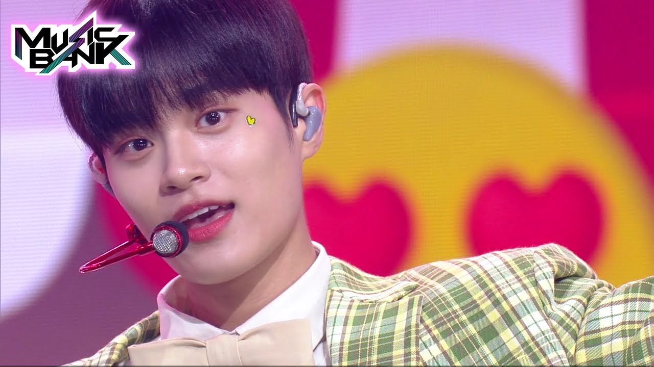 AB6IX(에이비식스) - CHERRY (Music Bank) | KBS WORLD TV 211015