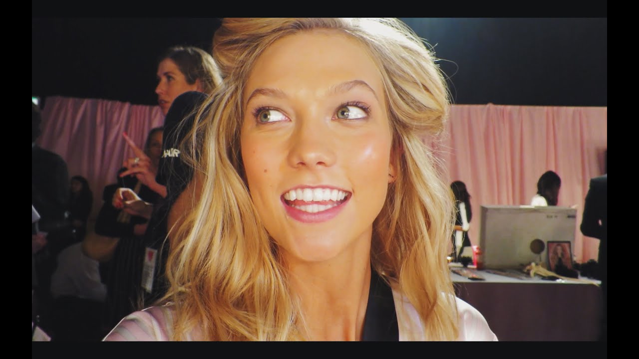 Backstage @ 2014 VS Fashion Show | Karlie Kloss