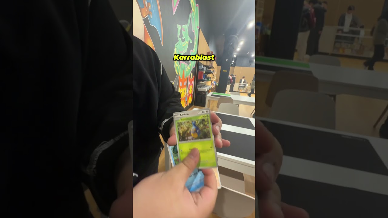 I RIPPED A PACK AT MELBOURNE'S NEWEST TCG STORE! #pokemon #pokemontcg #australia
