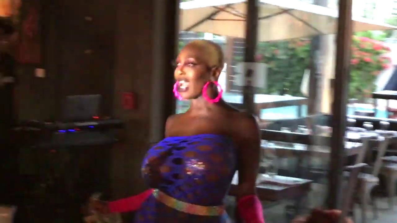 FANTASIA ROYALE GAGA 