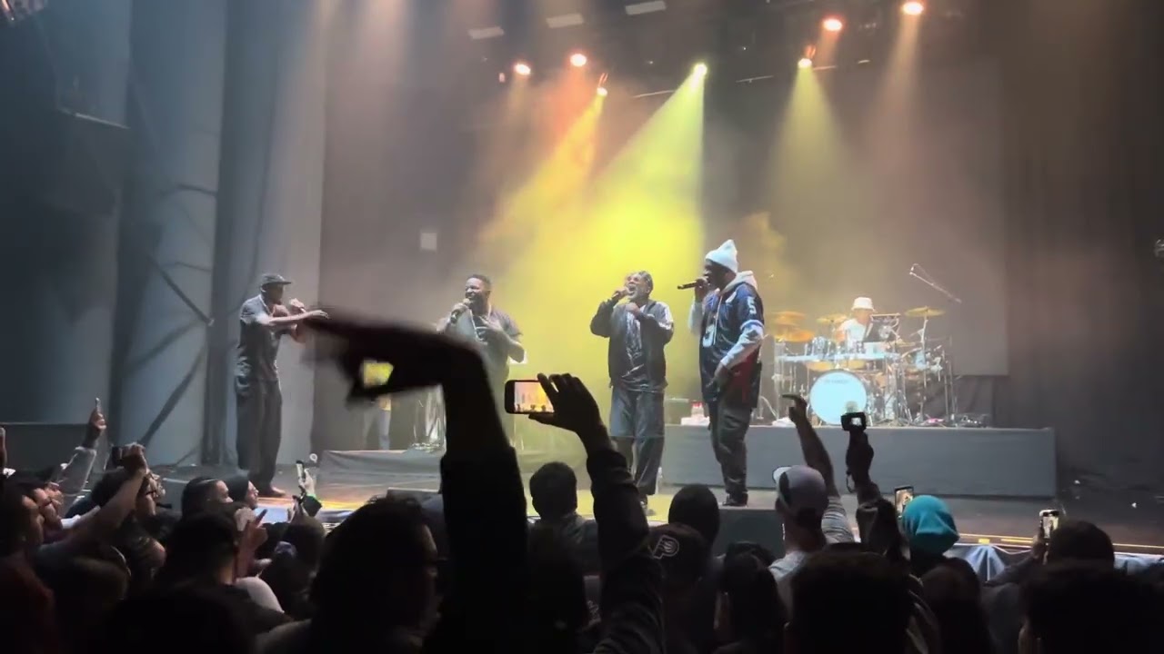 Saian supa crew. Sept2025, Stgo, Chile. 2