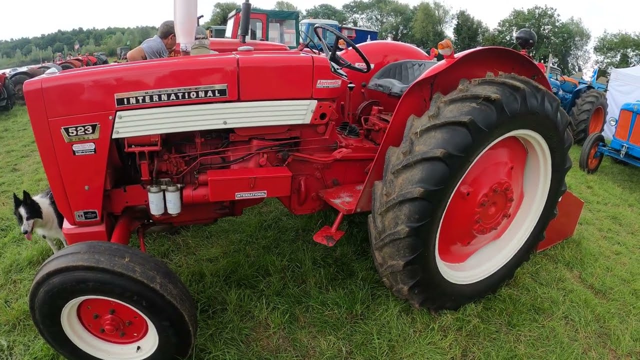 1969 McCormick International 523 2.9 Litre 3-Cyl Diesel Tractor (52 HP)