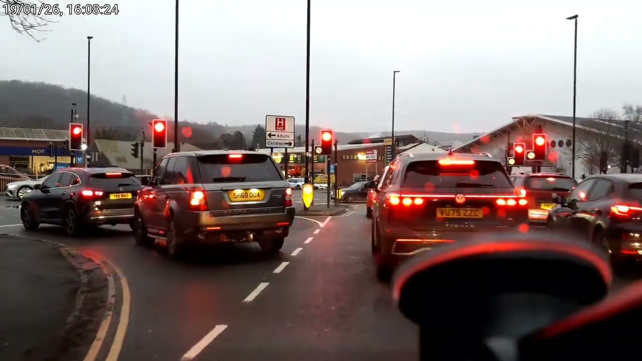 The rush hour traffic while dropping my girlfriend off and going home. 19/01/2026.