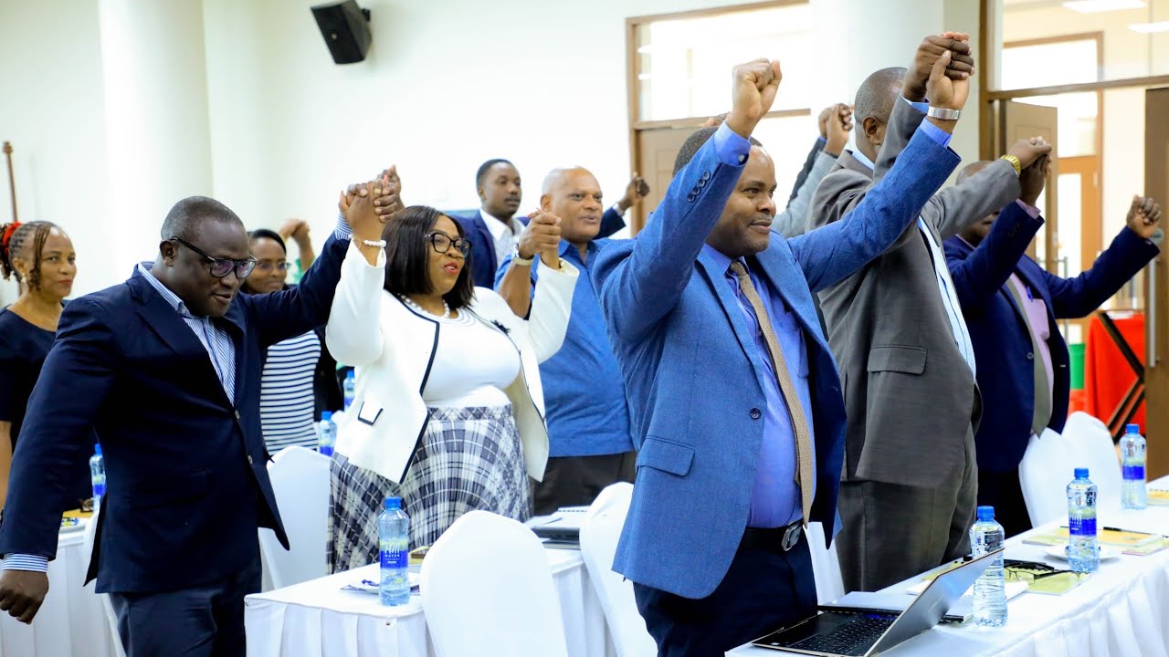 BARAZA LA WAFANYAKAZI WIZARA YA MADINI LAKUTANA/ HOJA MBALIMBALI ZATOLEWA/  LAPITIA RASIMU YA BAJETI