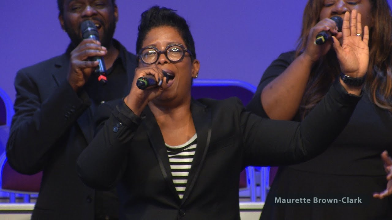 Maurette Brown - Clark [Live] - One God - It Aint Over