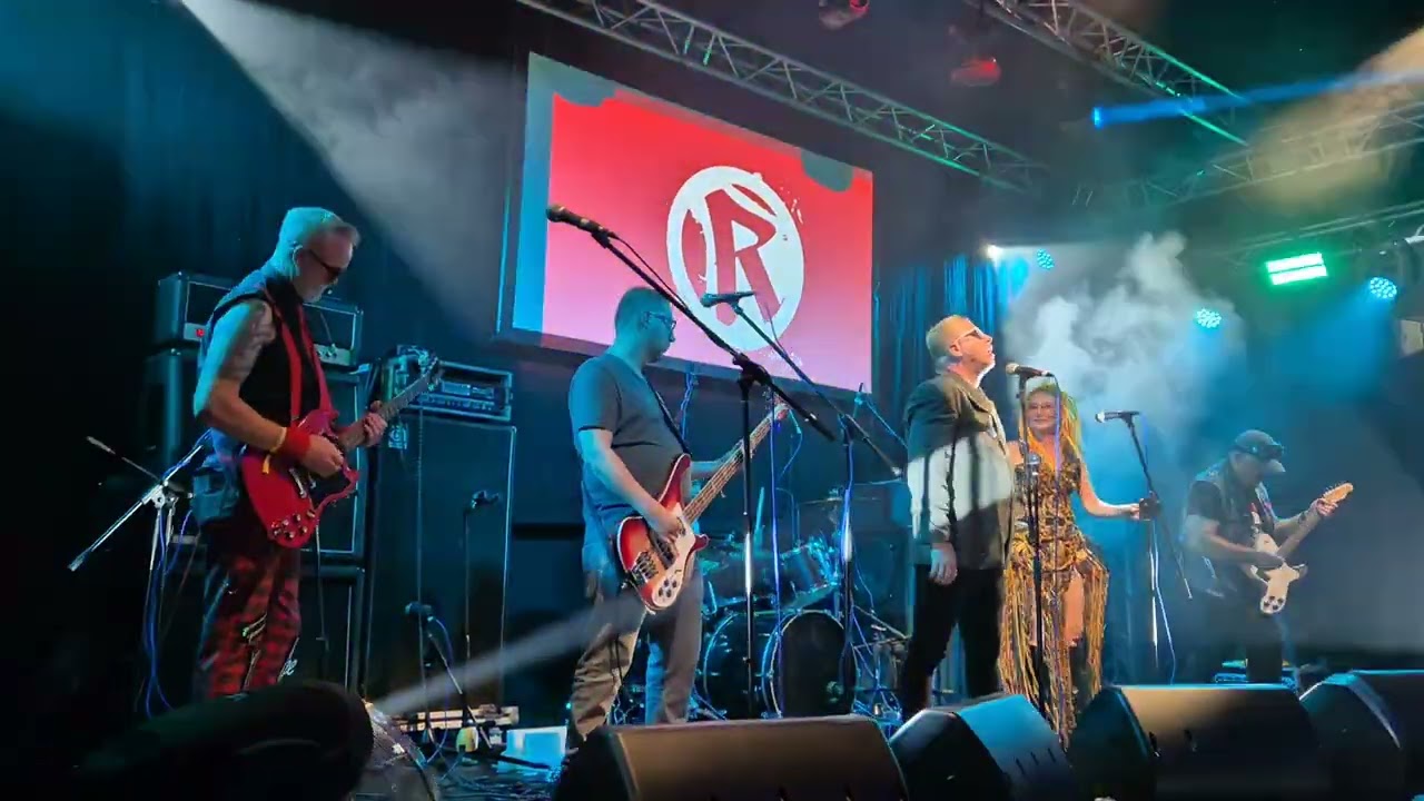 Aoife Destruction at Rebellion Festival, Blackpool on the Arena stage on Fri. 8/8/25.
