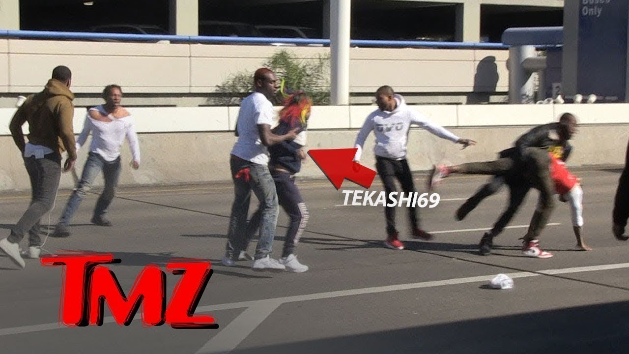 Рэпер Tekashi69 и его команда устроили массовую драку в аэропорту Лос-Анджелеса | TMZ