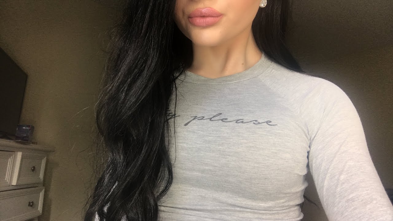 ASMR- MOST TINGLY TRIGGER WORDS WITH HAND MOVEMENTS