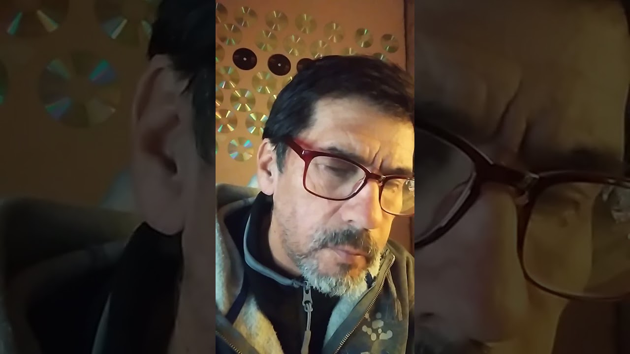 ASMR  HOLA ! QUE TE TRAE POR AQUI ?