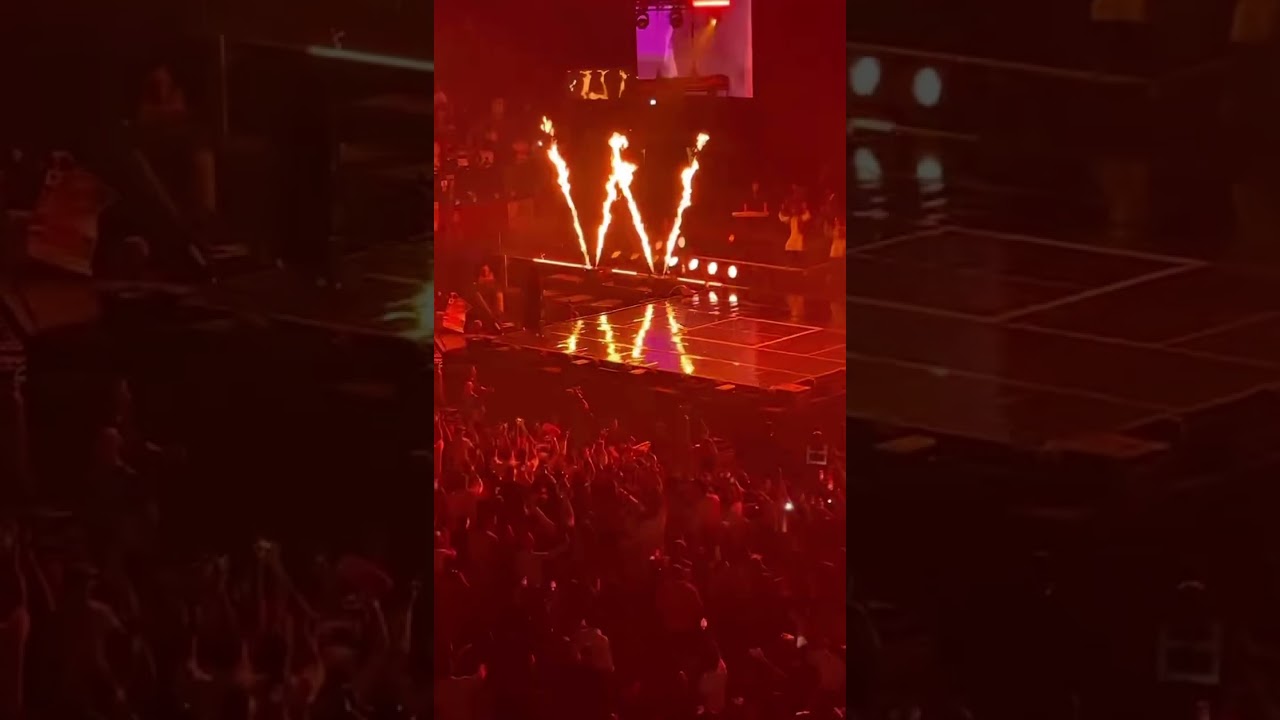 DIL-LUMINATI Diljit Dosanjh in Italy 