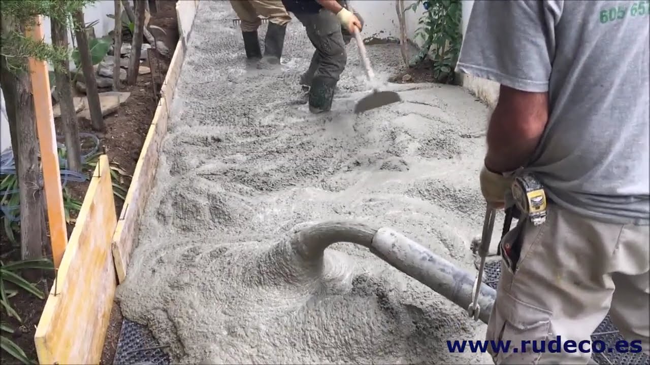 HORMIGONADO DE SOLERA CON BOMBA. VÍDEO 1