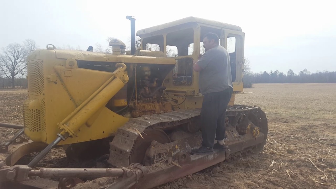 Starting my old 1952 2U series D8 CAT