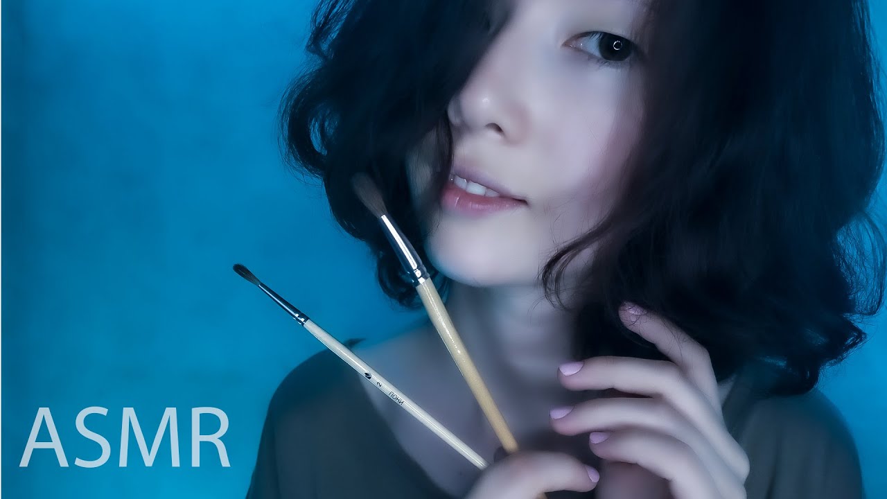 АСМР рисую на тебе 💤 звуки рта, неразборчивый шёпот, | ASMR mouth sounds, unintelligible whisper