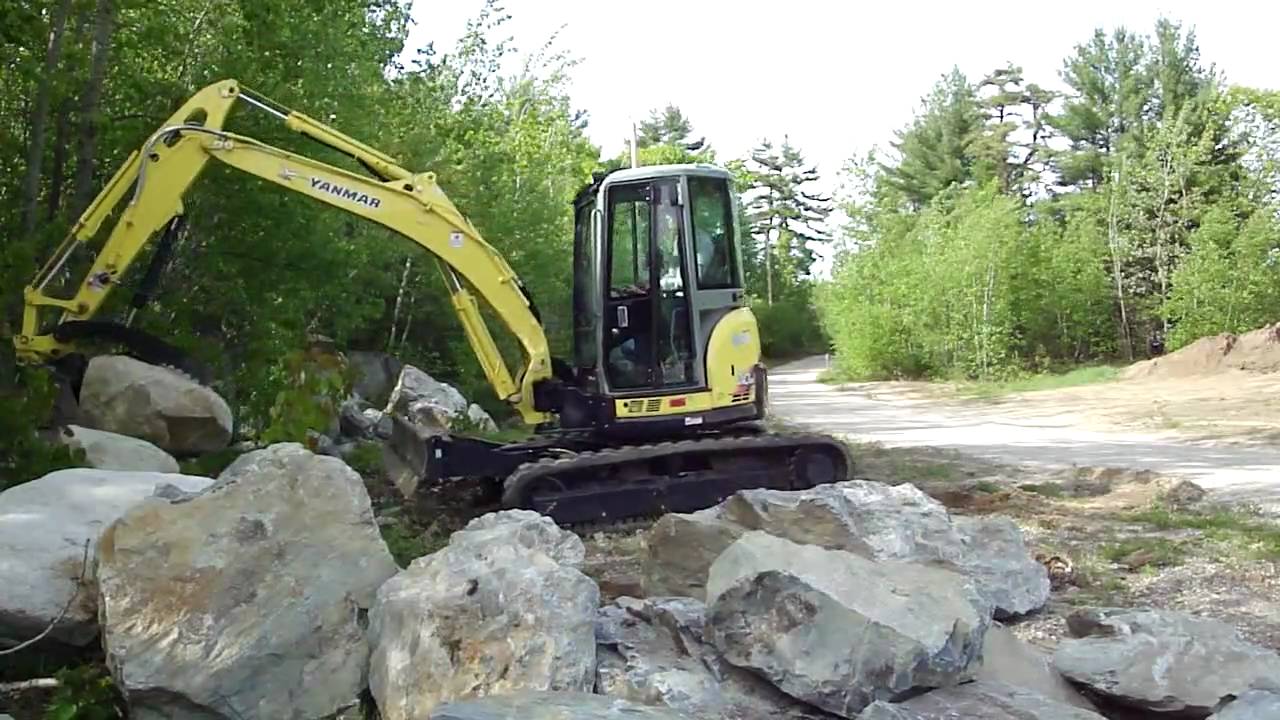 Yanmar ViO55 moving rocks