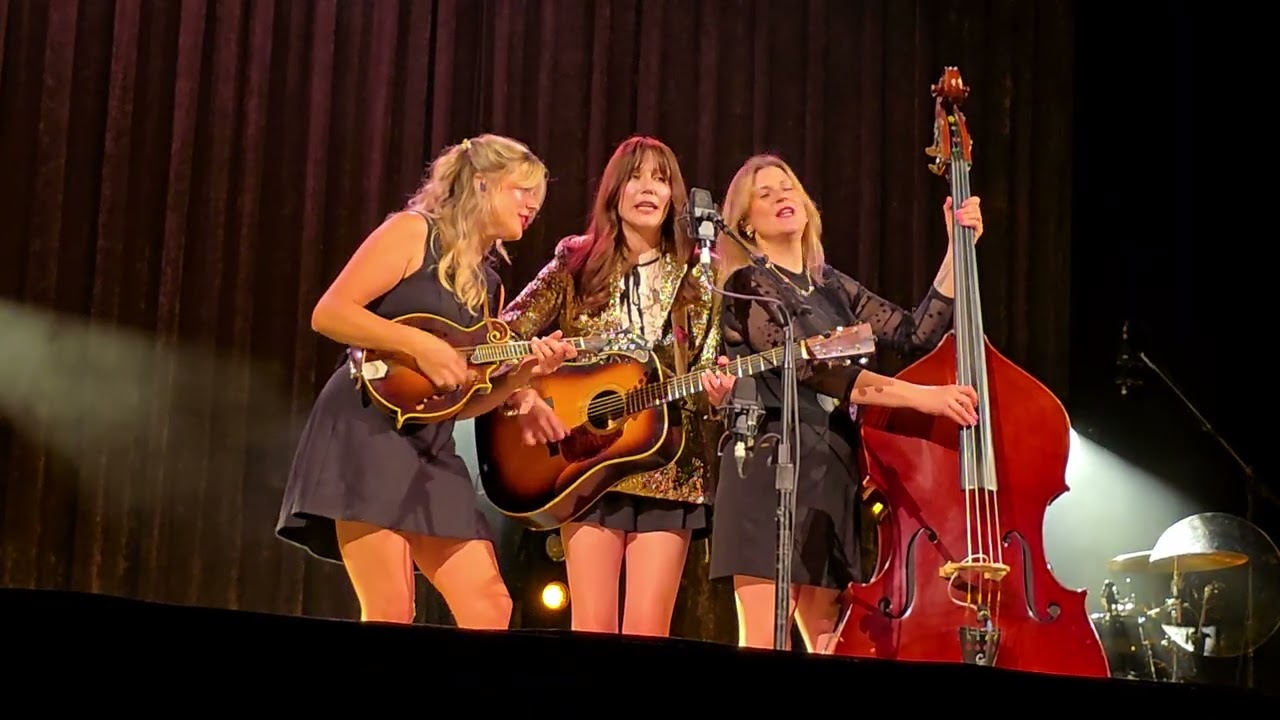 Molly Tuttle  